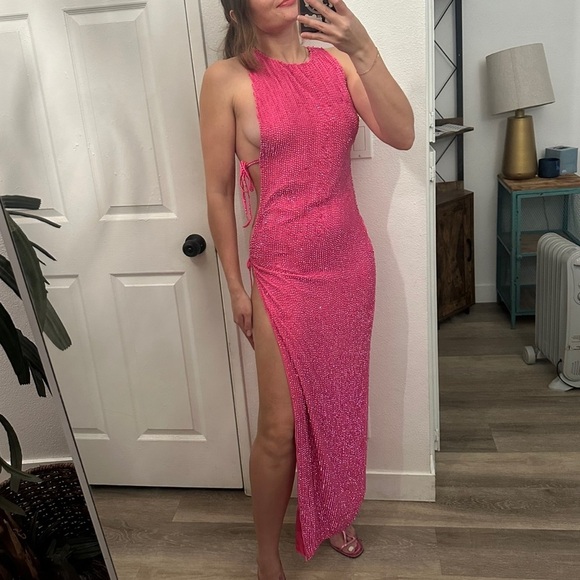 h:ours Juniper Maxi Dress in Hot Pink Revolve XS - Picture 2 of 2